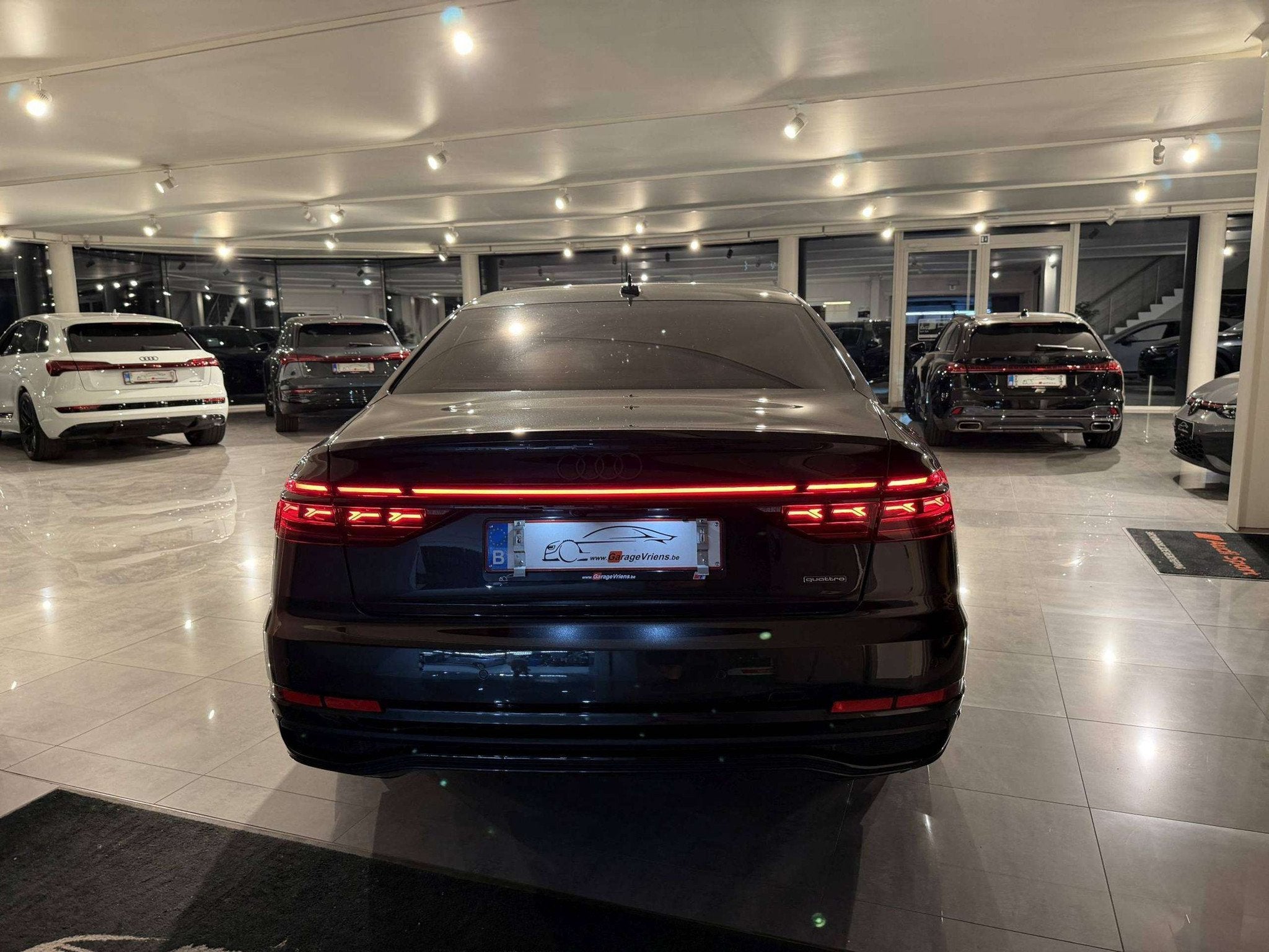 Audi A8 SOLD BIJ GARAGE VRIENS YVES BV! (bj 2023, automaat), Automaat, 4 deurs, Gebruikt, 2995 cc
