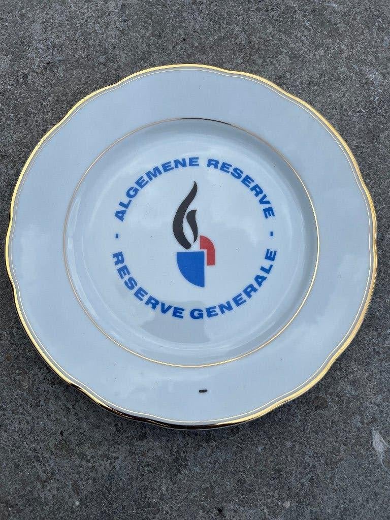 Belle assiette Réserve de la Gendarmerie belge, Antiquités & Art, Enlèvement