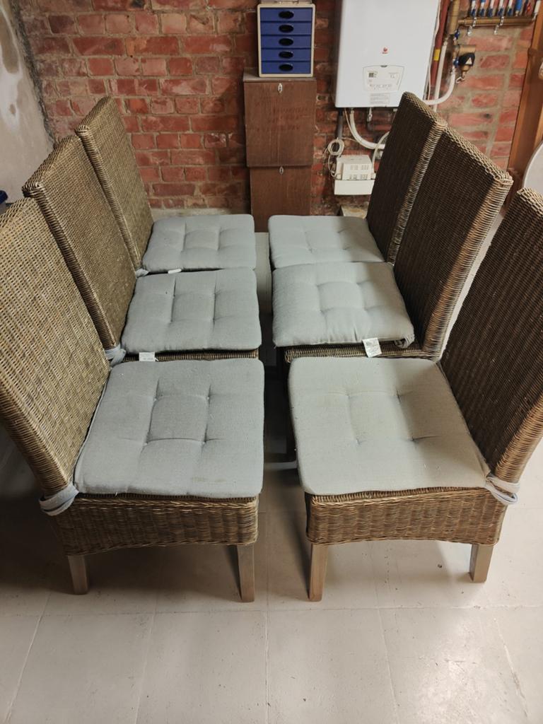 Gratis 6 stoelen met kussens, Ophalen, Gebruikt, Riet of Rotan