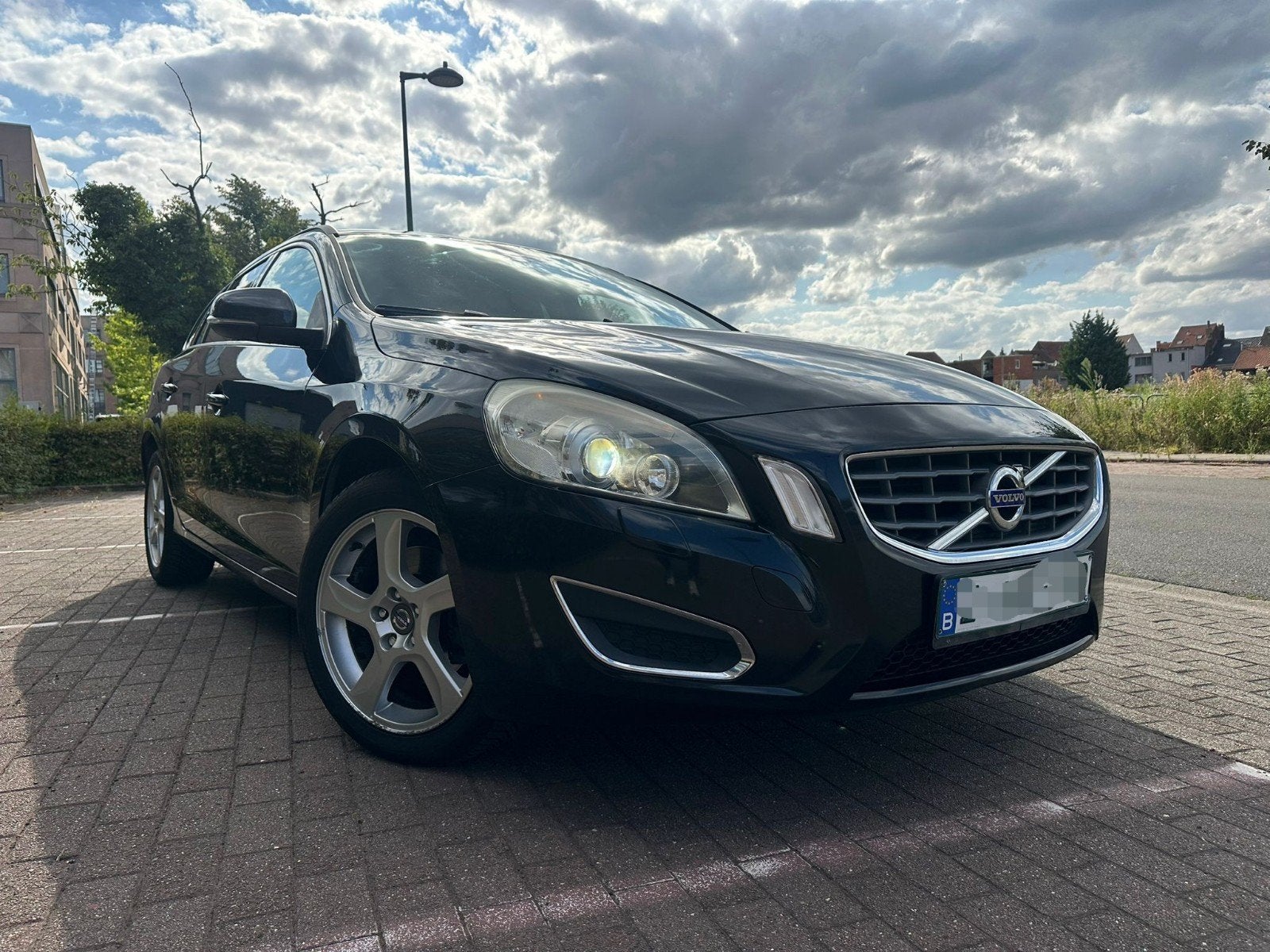 Volvo v60 Eu5 2.0 DIESEL, Euro 5, Zwart, Zwart, Leder