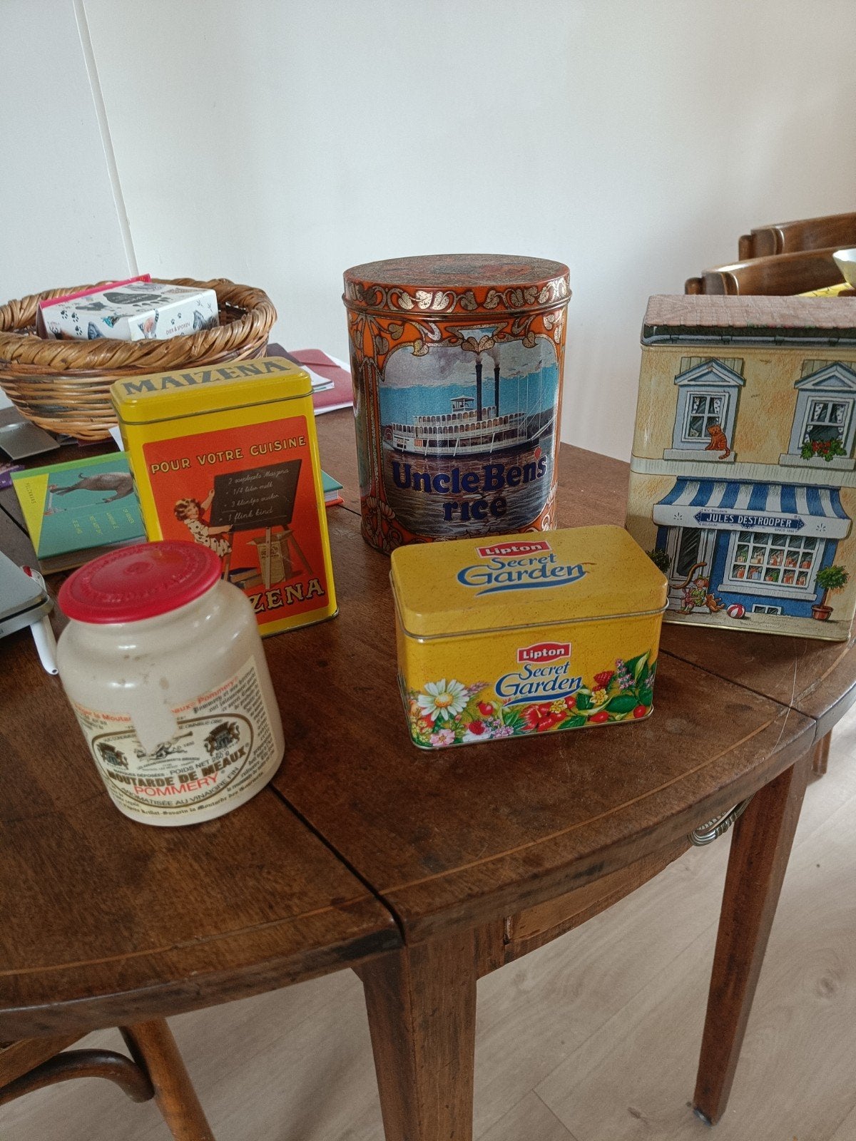 Blikken dozen, Verzamelen, Ophalen