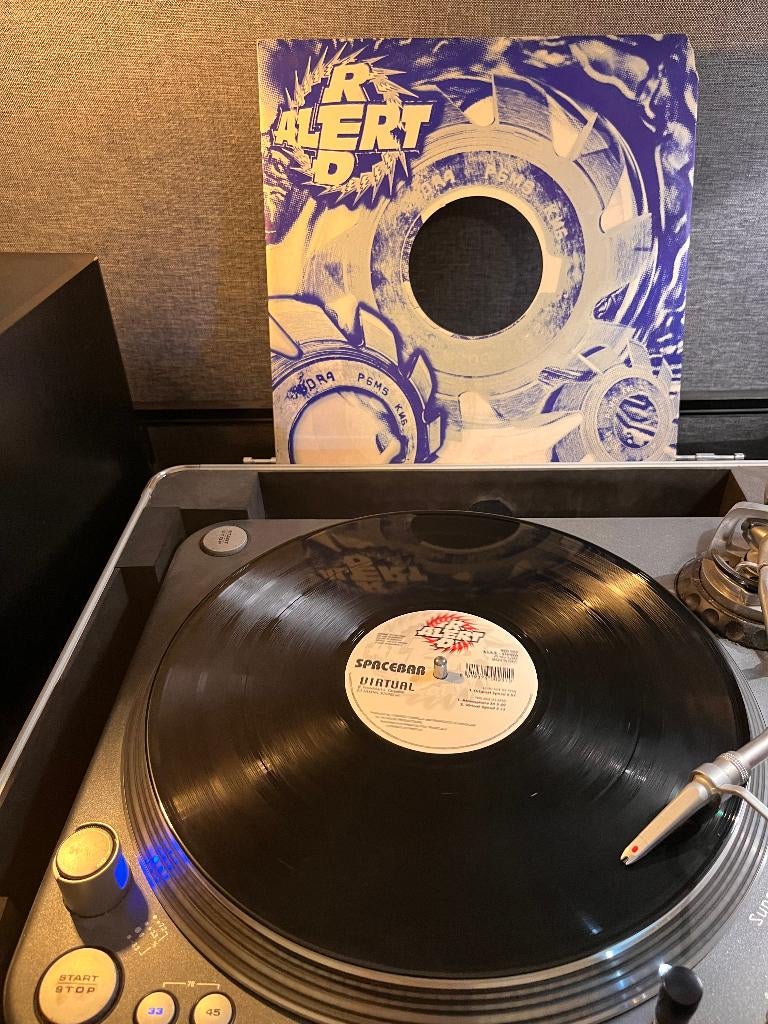 Vinyl | Spacebar - Virtual, Enlèvement ou Envoi