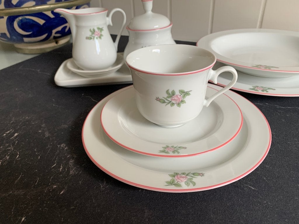servies, Ophalen, Kom(men)