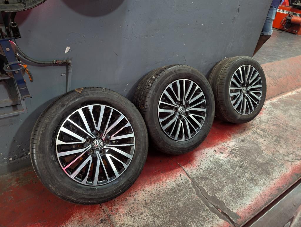 Jantes avec pneus VW 18 pouces, Neuf, 255 mm, Véhicule de tourisme, Pneus été