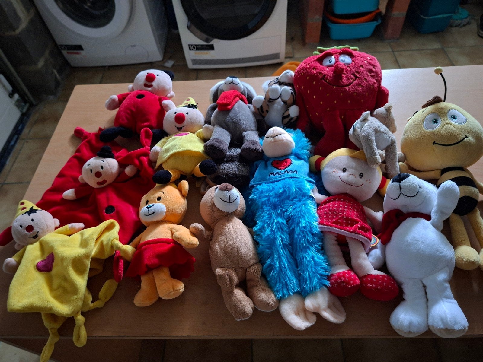 Knuffels o.a bumba, Ophalen