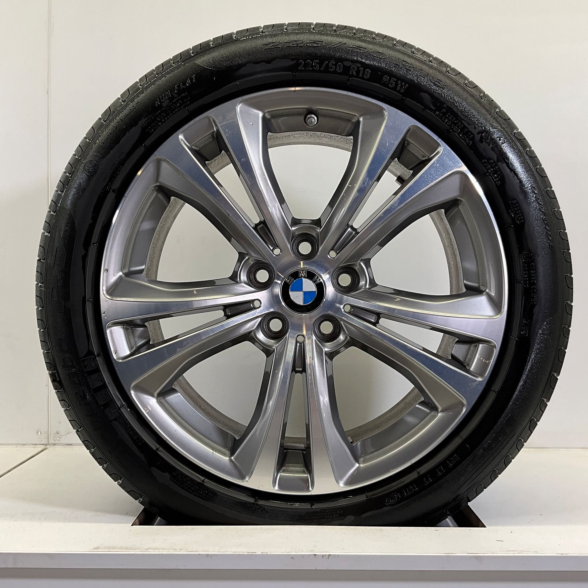 BMW X1 F48 X2 F39 SET VELGEN + ZOMERBANDEN 18 INCH ORIG. 568, Auto-onderdelen, Banden en Velgen, 18 inch, Gebruikt, -, -
