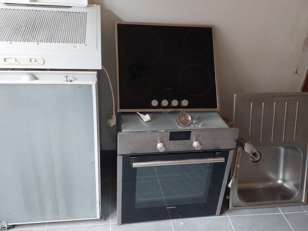 Keuken onderdelen (Siemens) frigo, oven, ..., 100 tot 150 liter, 45 tot 60 cm, Ophalen, 85 tot 120 cm