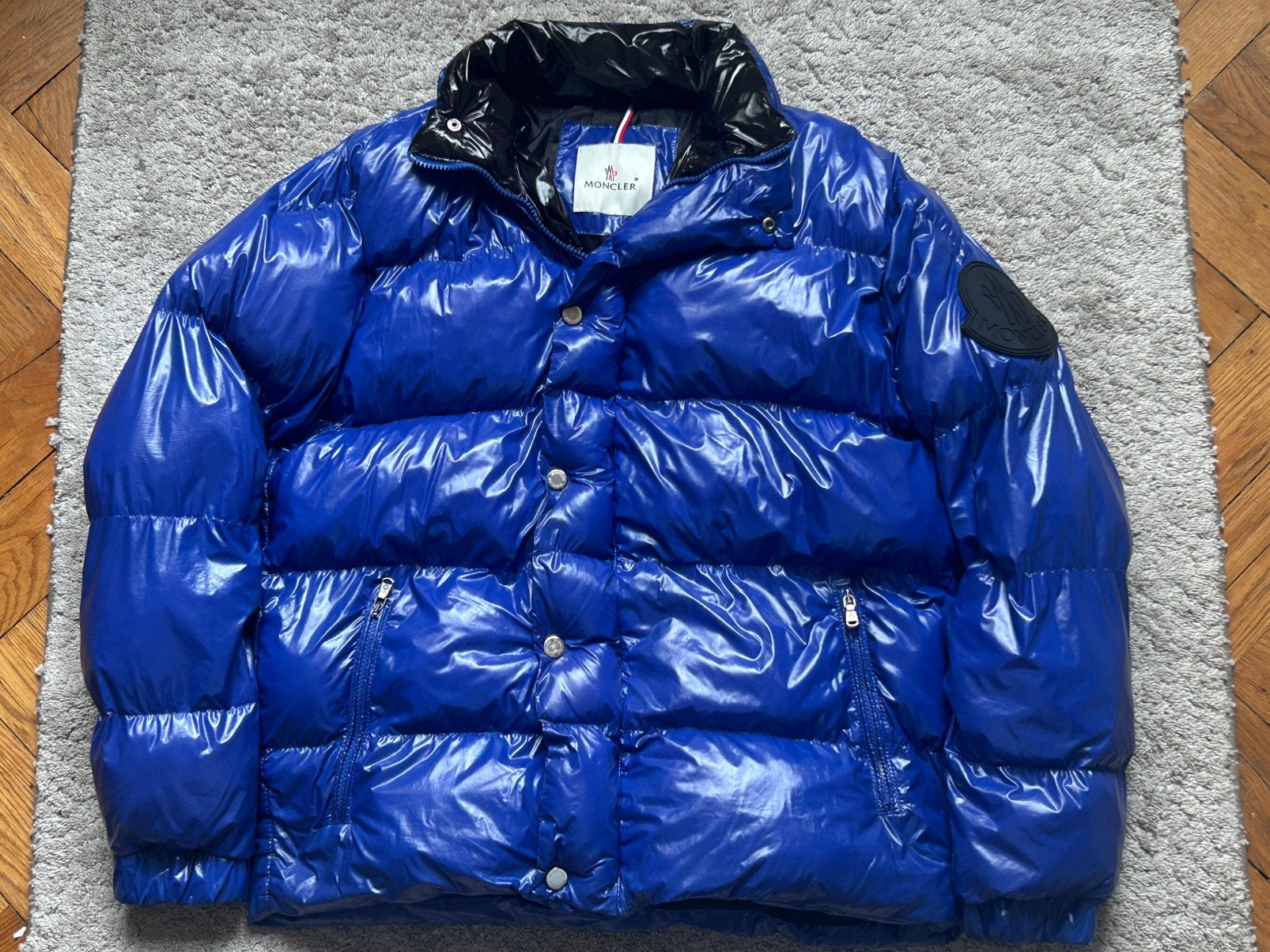 Glanzend blauw jack van Moncler, Kleding | Heren, Ophalen of Verzenden, Gedragen, Maat 56/58 (XL), Blauw