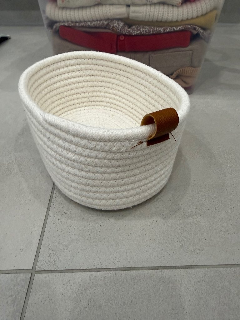 Panier Action écru avec petite anse, Neuf, Enlèvement ou Envoi, Panier, Autres matériaux