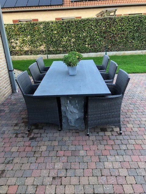 Zeer mooie zware arduinen Tuintafel, Ophalen, Zo goed als nieuw, Rechthoekig, Overige materialen