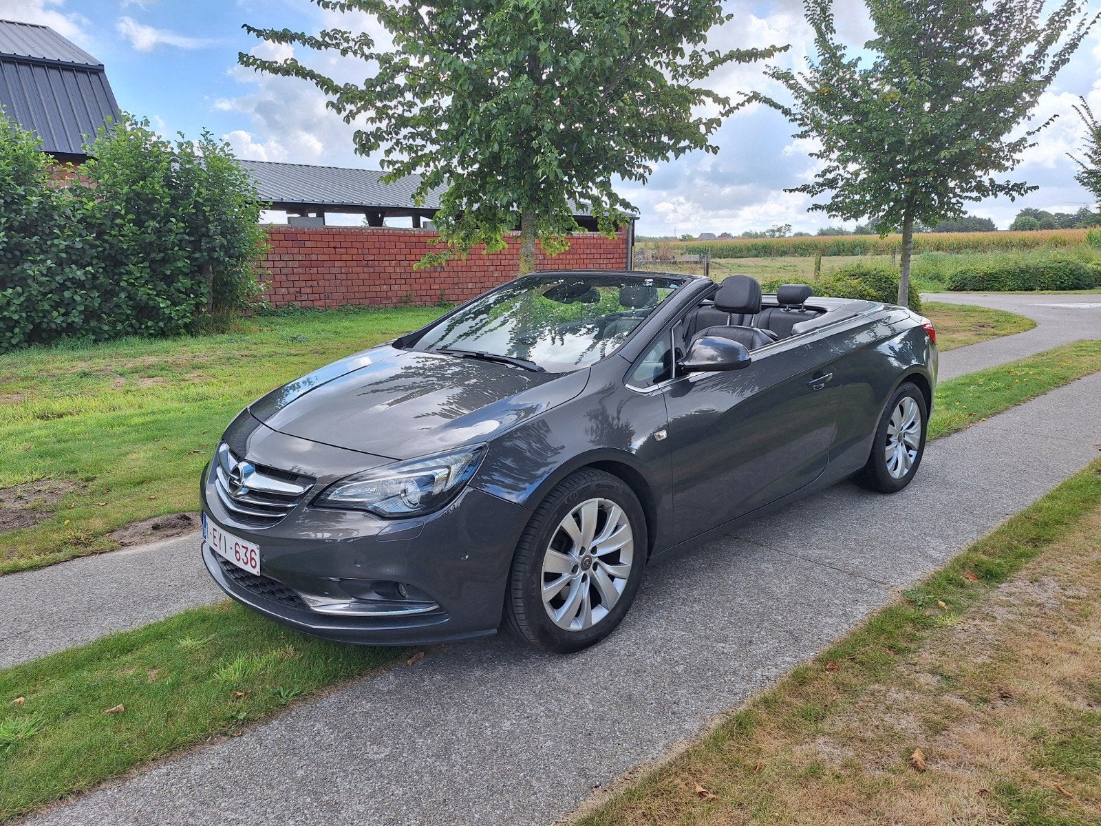 Opel Cascada 1.4cc essence cabriolet, Autos, Opel, Cascada, ABS, Caméra de recul, Phares directionnels, Airbags, Air conditionné