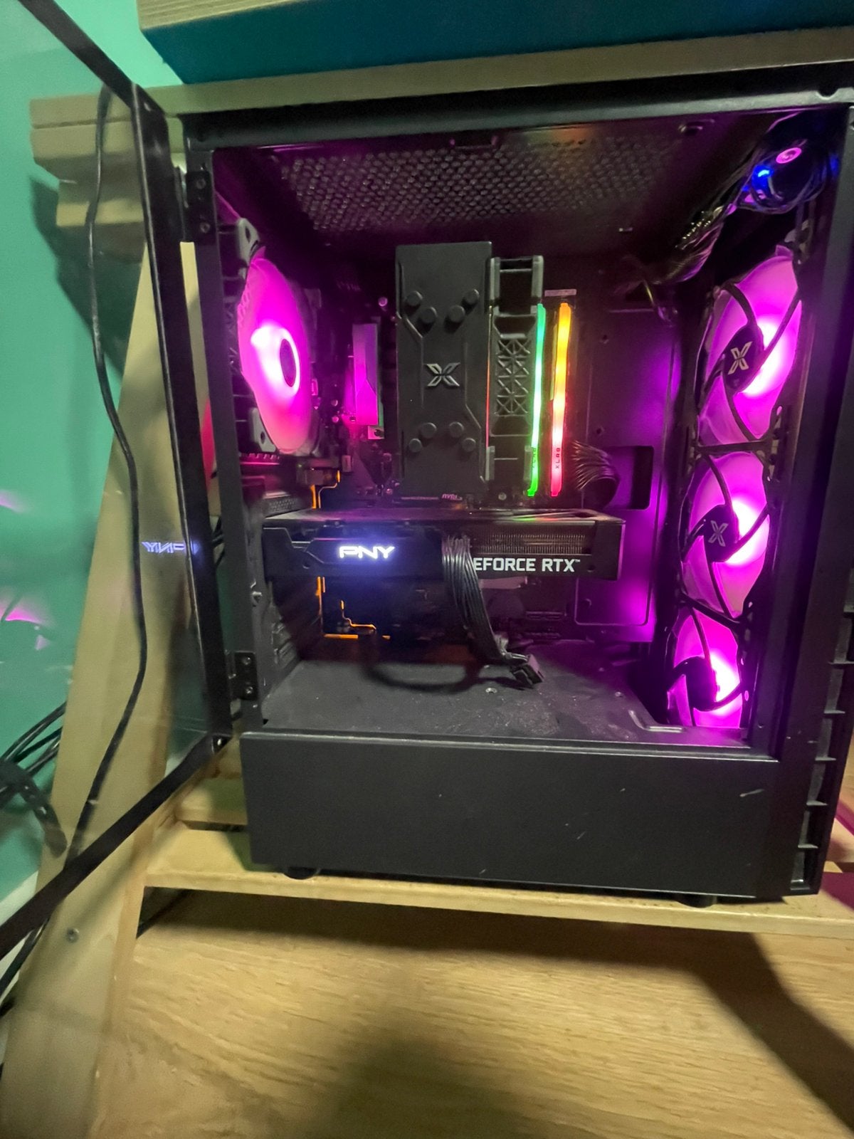 Pc gamer RTX 3060Ti 8gb Ryzen 7 5700 16GB ram ddr4 500gb ssd, Comme neuf, 4 Ghz ou plus, SSD, Avec carte vidéo