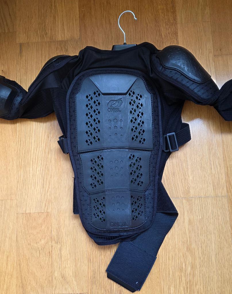 Bodyprotector, Enlèvement, Comme neuf