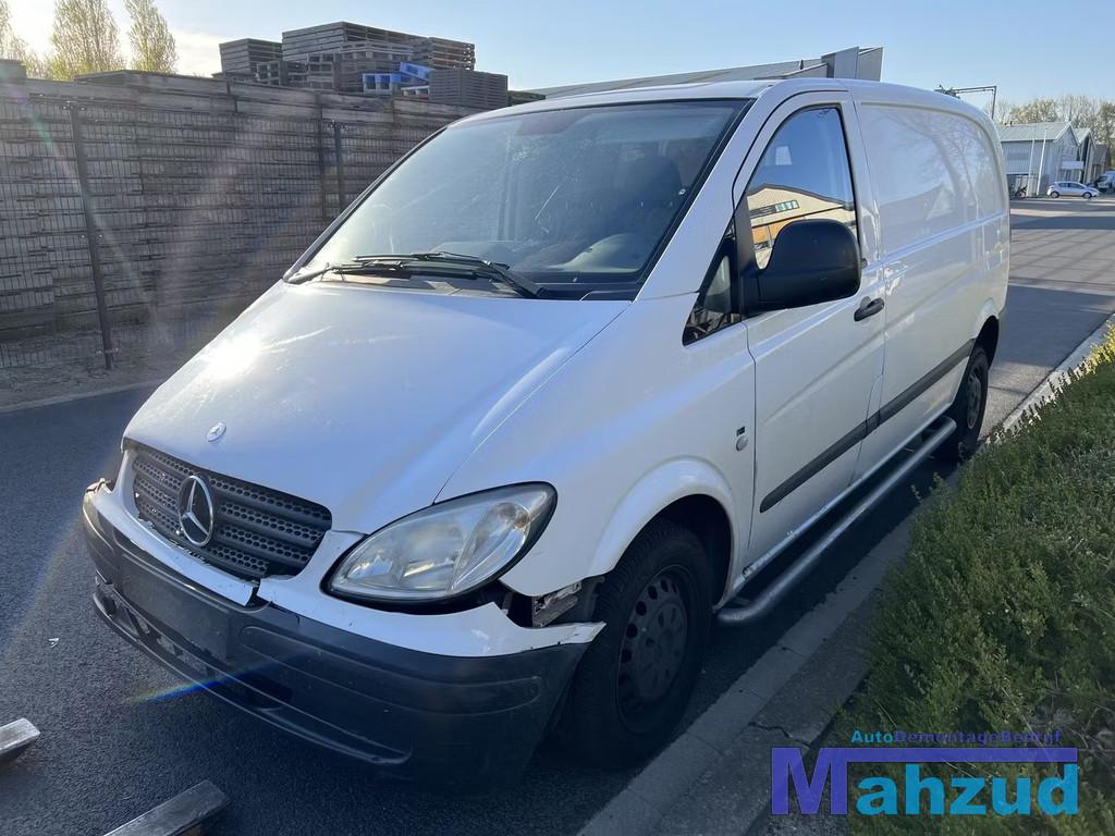 MERCEDES VITO W639 Middenconsole dashboard handschoenenkast, Gebruikt, Mercedes-Benz AG, Mercedes-Benz, Mercedesstrasse 120
70372  Stuttgart, DE
