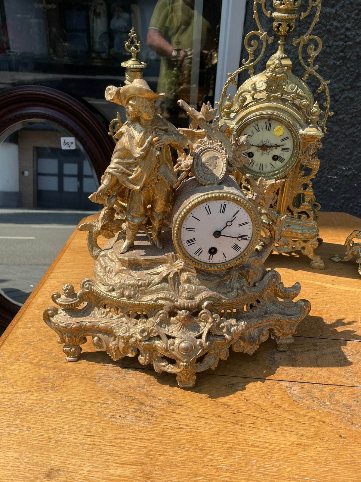 Antieke Franse pendule met musketier/cavalier beeldje (opkna, Enlèvement
