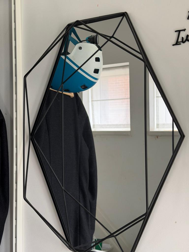 Umbra wandspiegel Prisma - Zwart, Huis en Inrichting, Woonaccessoires | Spiegels, Ophalen, Zo goed als nieuw