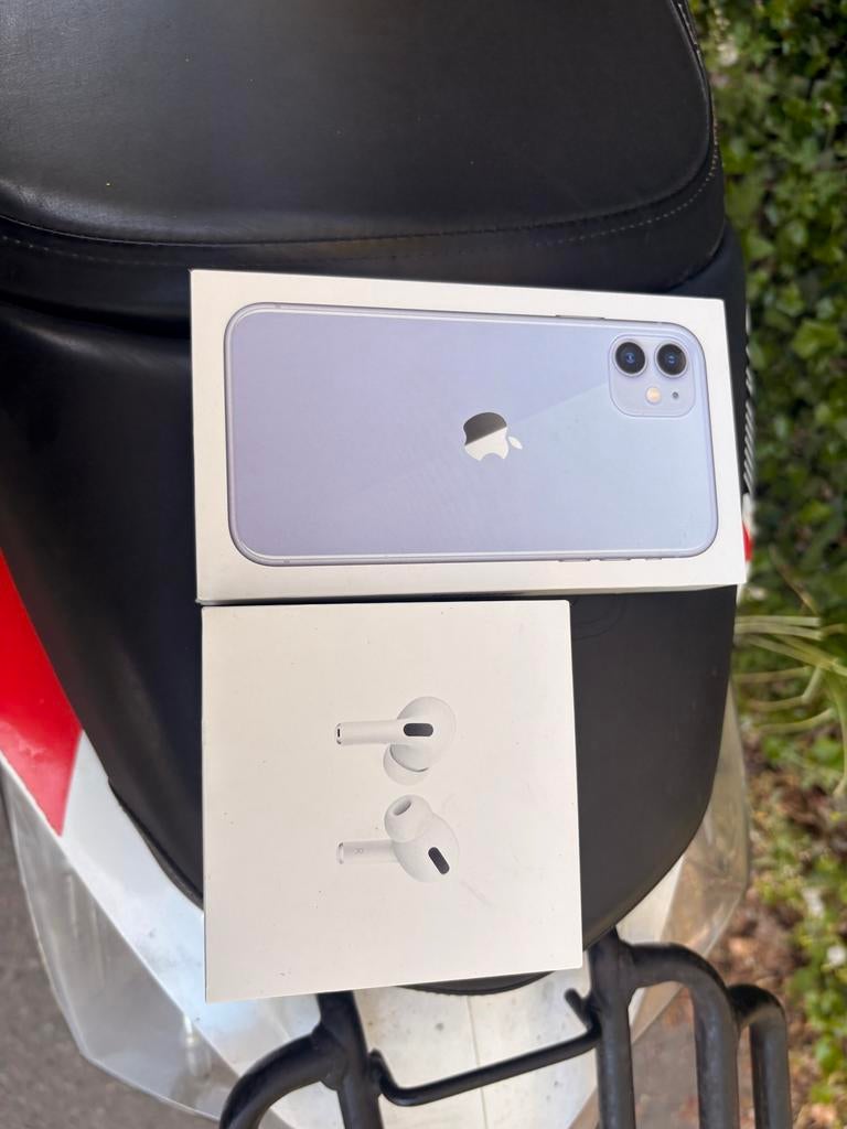 iPhone 11 64 Go, Enlèvement, Comme neuf, IPhone 11