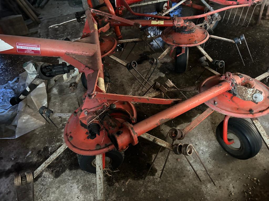 Khun schudder, Zakelijke goederen, Landbouw | Werktuigen, Ophalen, Akkerbouw, Weidebouw