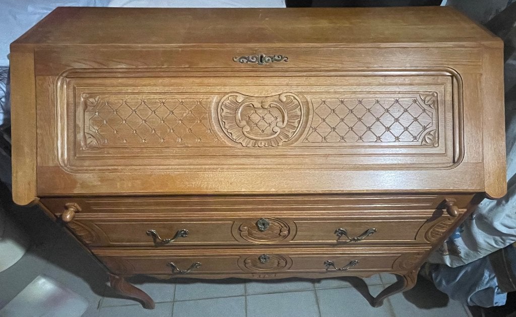 Secrétaire en bois, Enlèvement, Utilisé