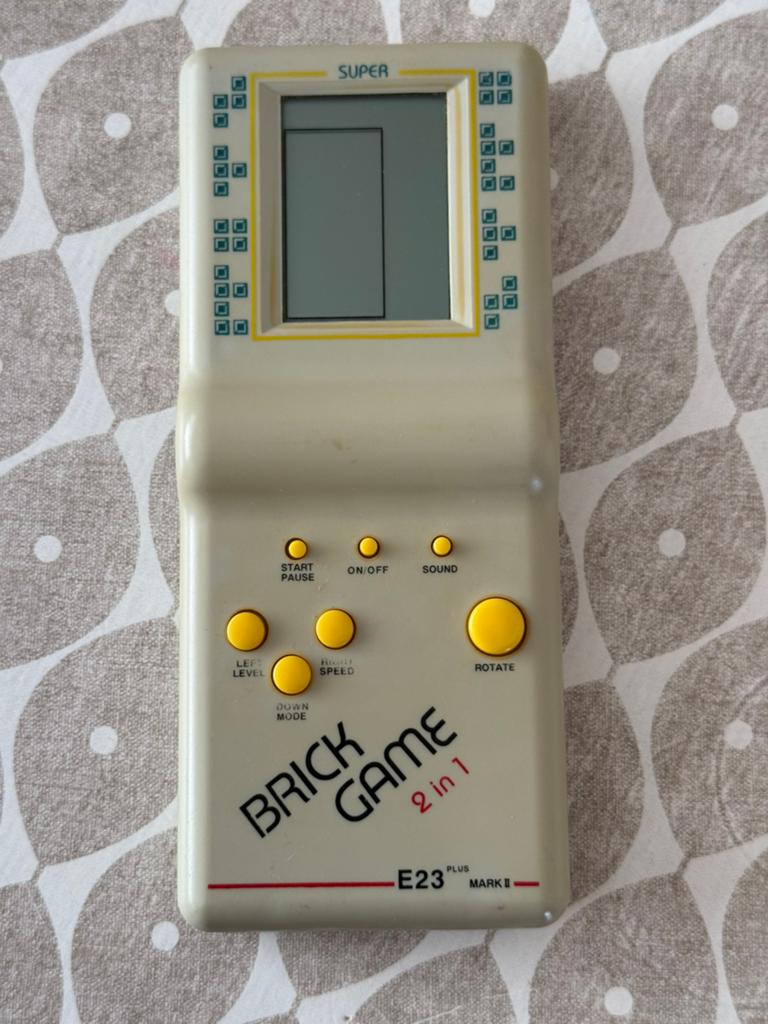 Brick game 2 in 1, Enlèvement, Utilisé
