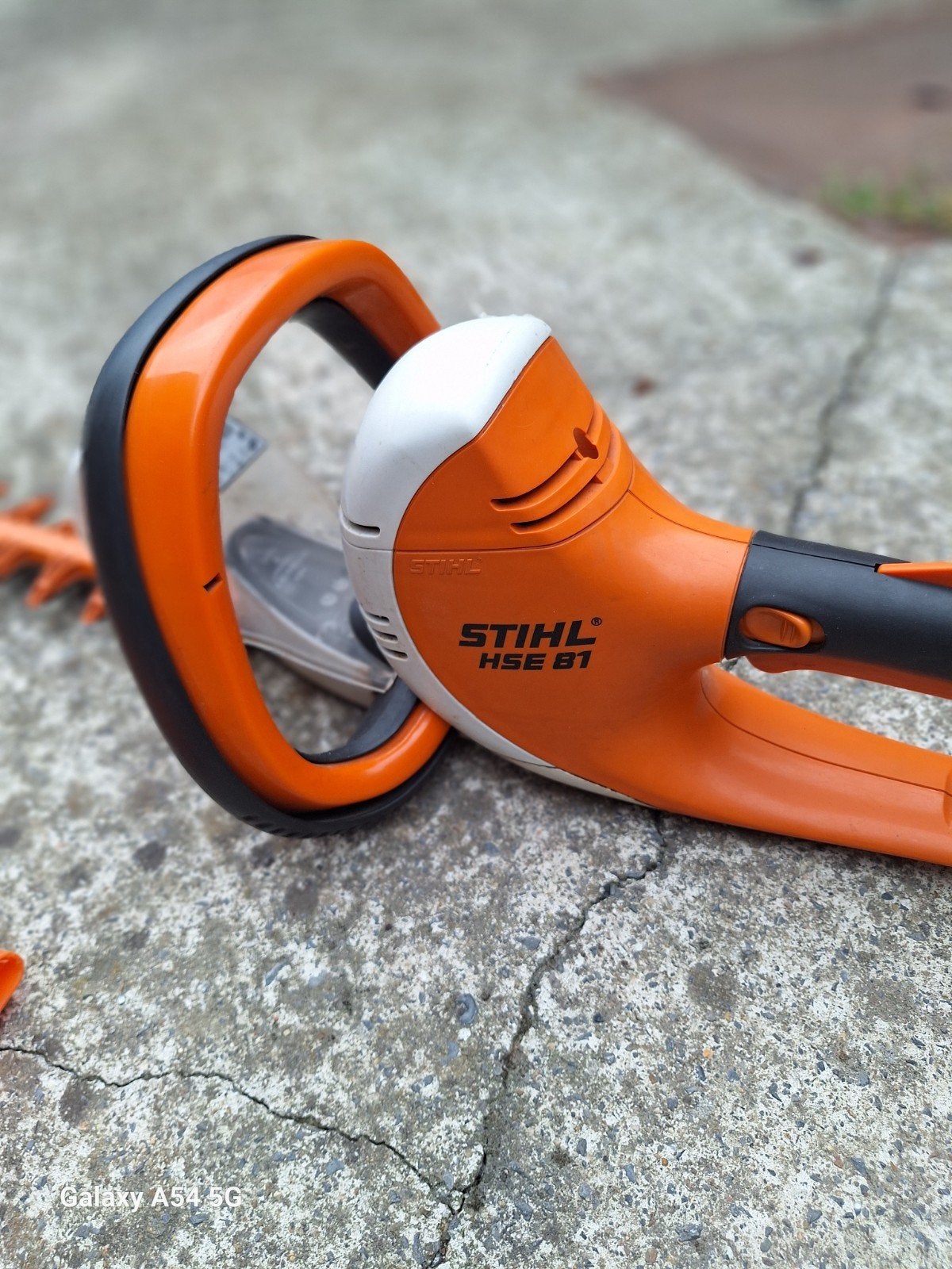 Taille haie électrique  STIHL  HSE 81, Enlèvement, Électrique