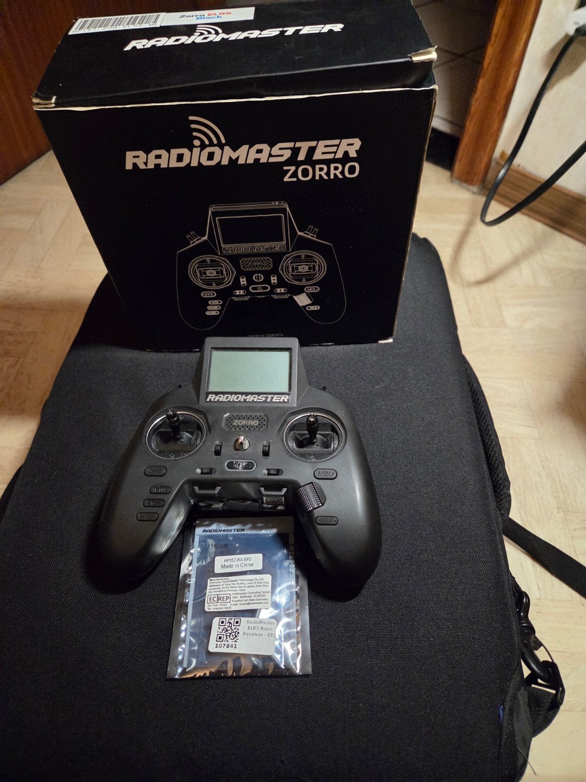 radiomaster zorro, Enlèvement ou Envoi, Comme neuf