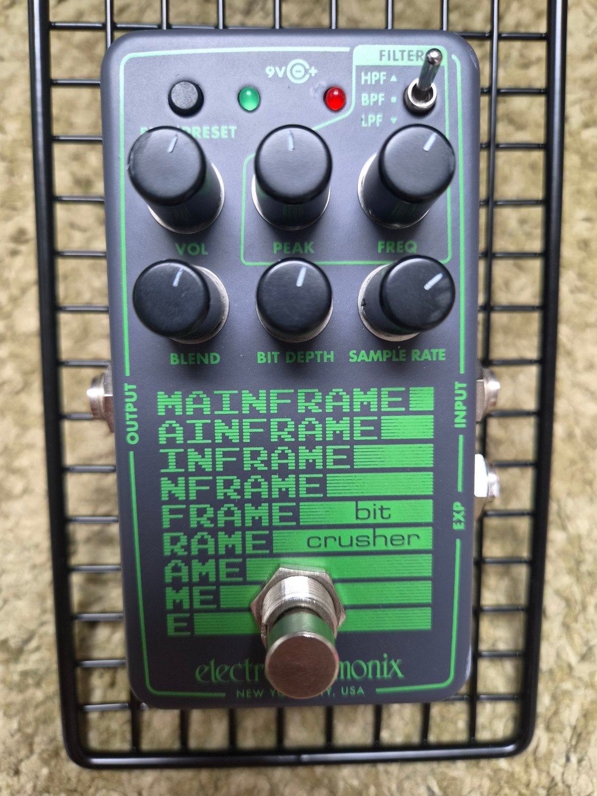 EHX Mainframe - Bit Crusher pedal, Ophalen of Verzenden, Zo goed als nieuw, Overige typen