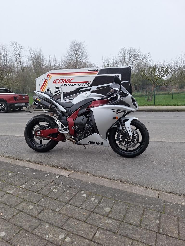 YAMAHA YZF 1000 R1 CP4 Crossplane, Enlèvement
