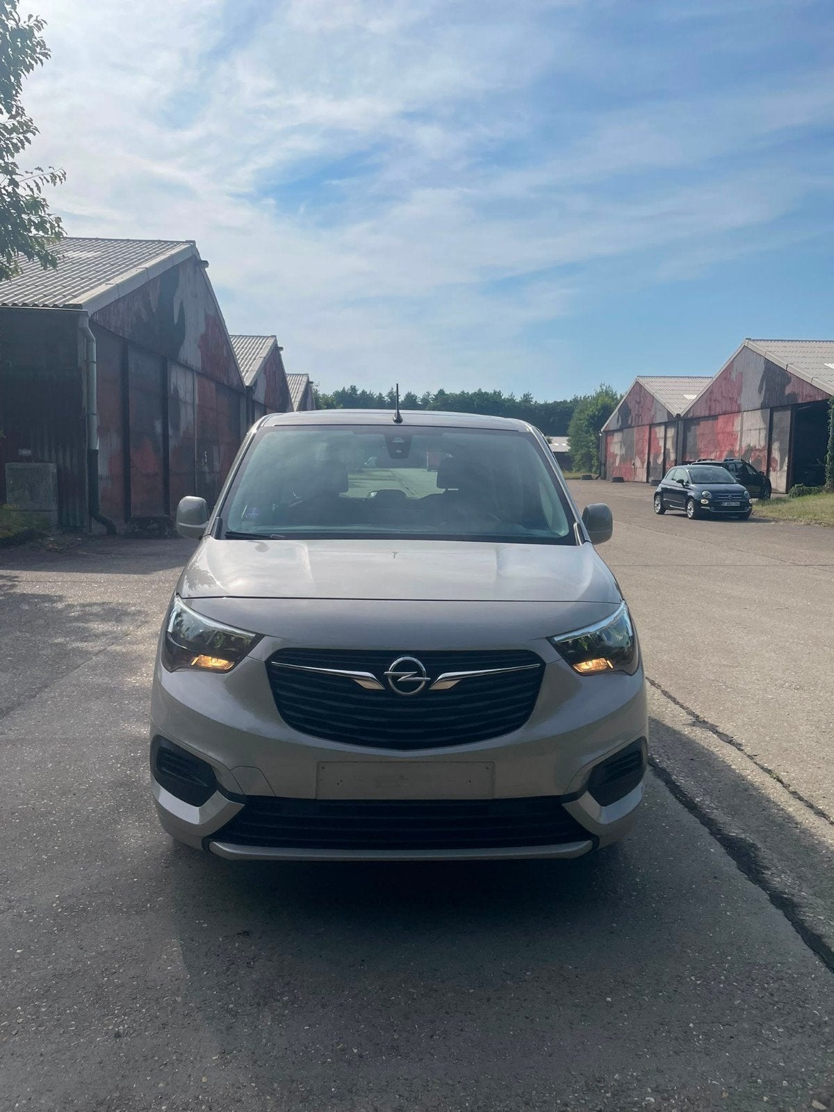 Opel Combo Life 1.2 essence, toit panoramique, 107,406 km ! , Autos, Essai à domicile, Achat, https://public.car-pass.be/vhr/183a581f-ba92-432c-b781-08fd5aa80d0b
