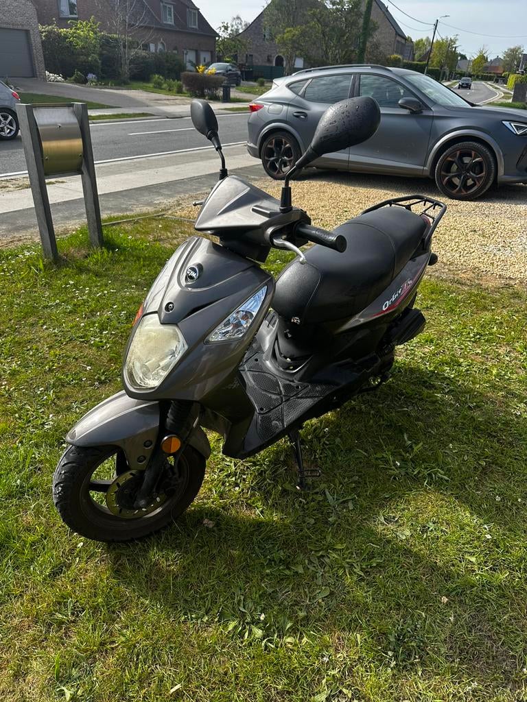 SYM Orbit 250 scooter A klasse - Rijdt nog perfect + helm, Enlèvement, Comme neuf, SYM