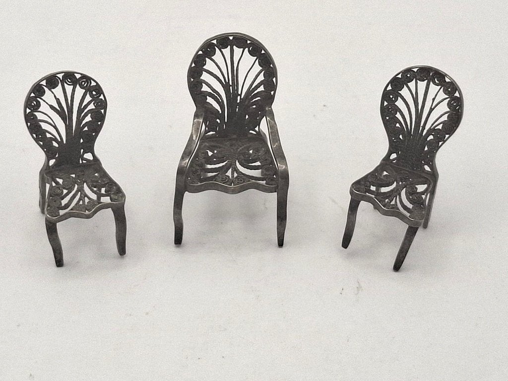 mooi setje van 3 zilveren mini miniatuur stoeltjes, Ophalen of Verzenden, Goud