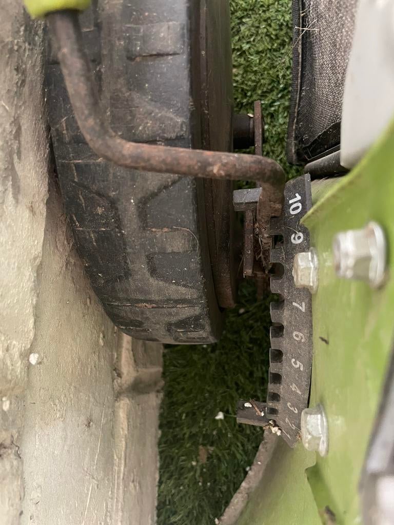 Tondeuse a gazon, Ophalen, Gebruikt, Benzine-grasmaaier