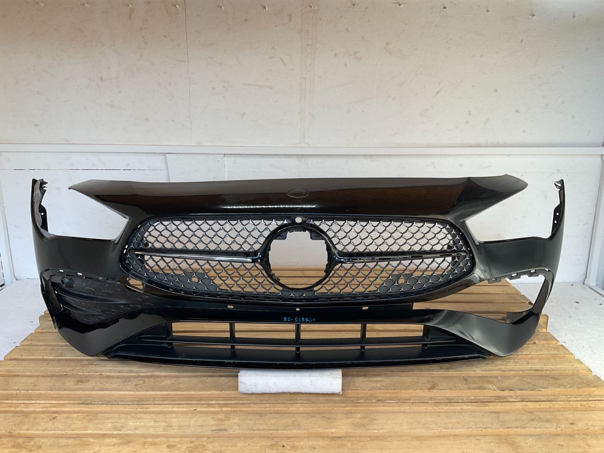 Pare-chocs avant Mercedes CLA Classe W118 AMG Facelift 2023-, Mercedes-Benz AG, Pare-chocs, Mercedes-Benz, Utilisé