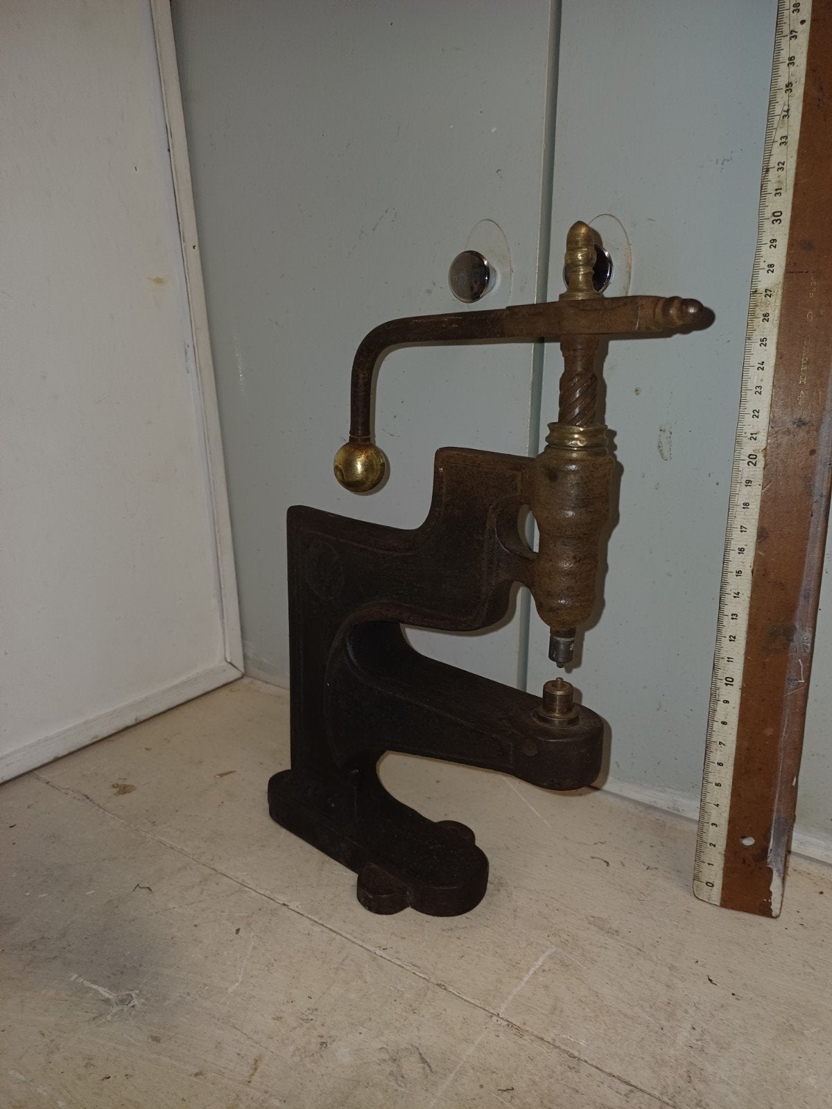 instrument de cordonnier, Enlèvement ou Envoi