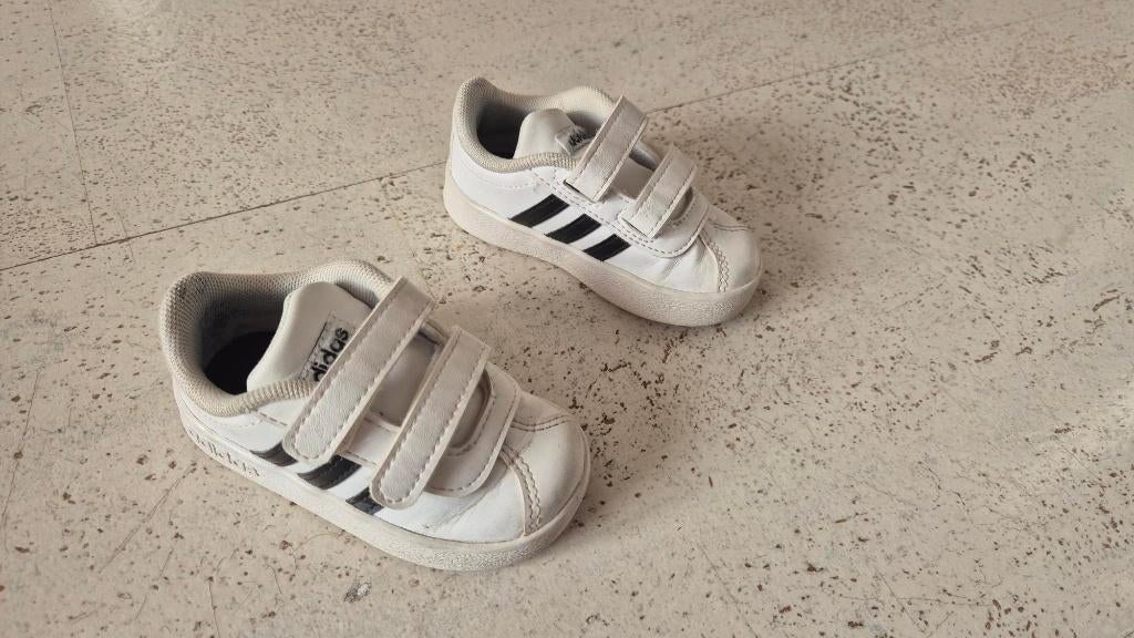 baby schoentjes adidas, Kinderen en Baby's, Babykleding | Schoentjes en Sokjes, Adidas, Schoentjes, Jongetje of Meisje, Ophalen of Verzenden
