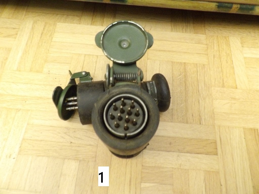2x Nato stekker, Ophalen of Verzenden