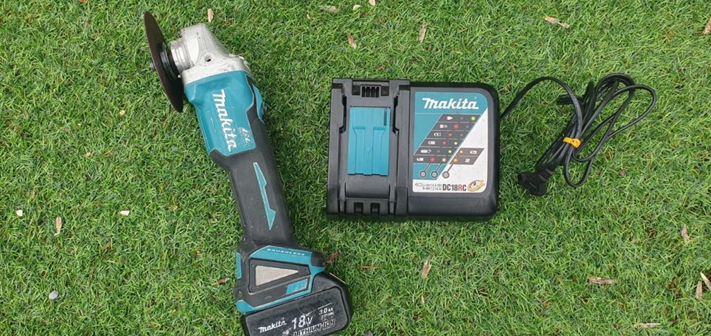 Boîtier de meuleuse d'angle Makita DGA504Z à batterie Li-Ion, Bricolage & Construction, Enlèvement ou Envoi