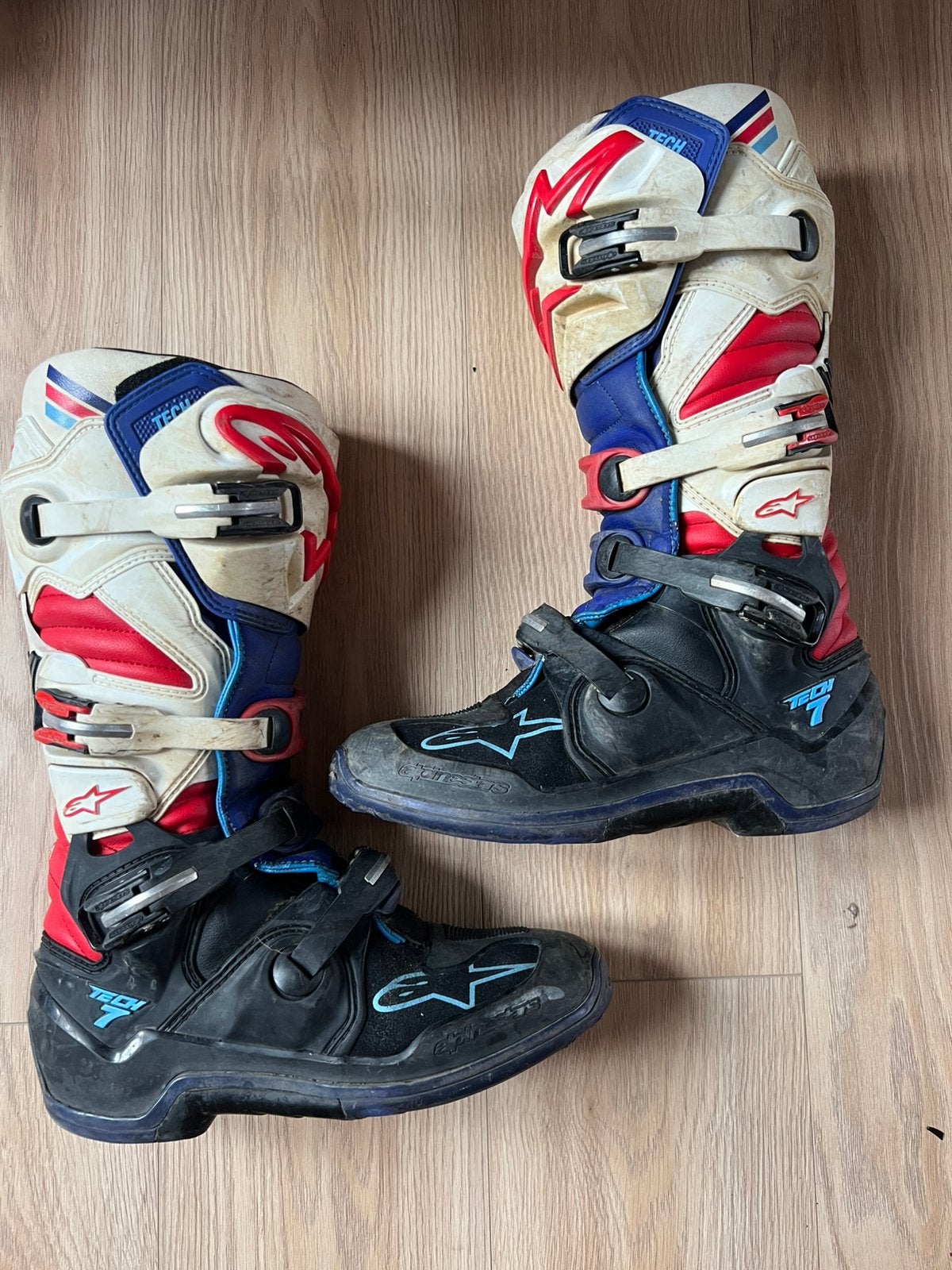 Bottes Alpinestars Tech 7 taille 44,5, Motoren, Ophalen, Laarzen