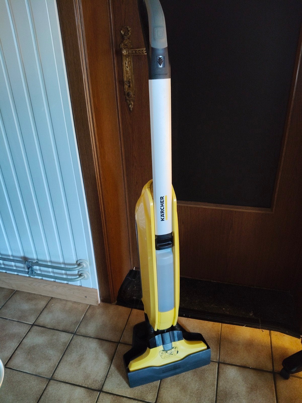 Karcher FC 5 draadloze vloerreiniger, Ophalen