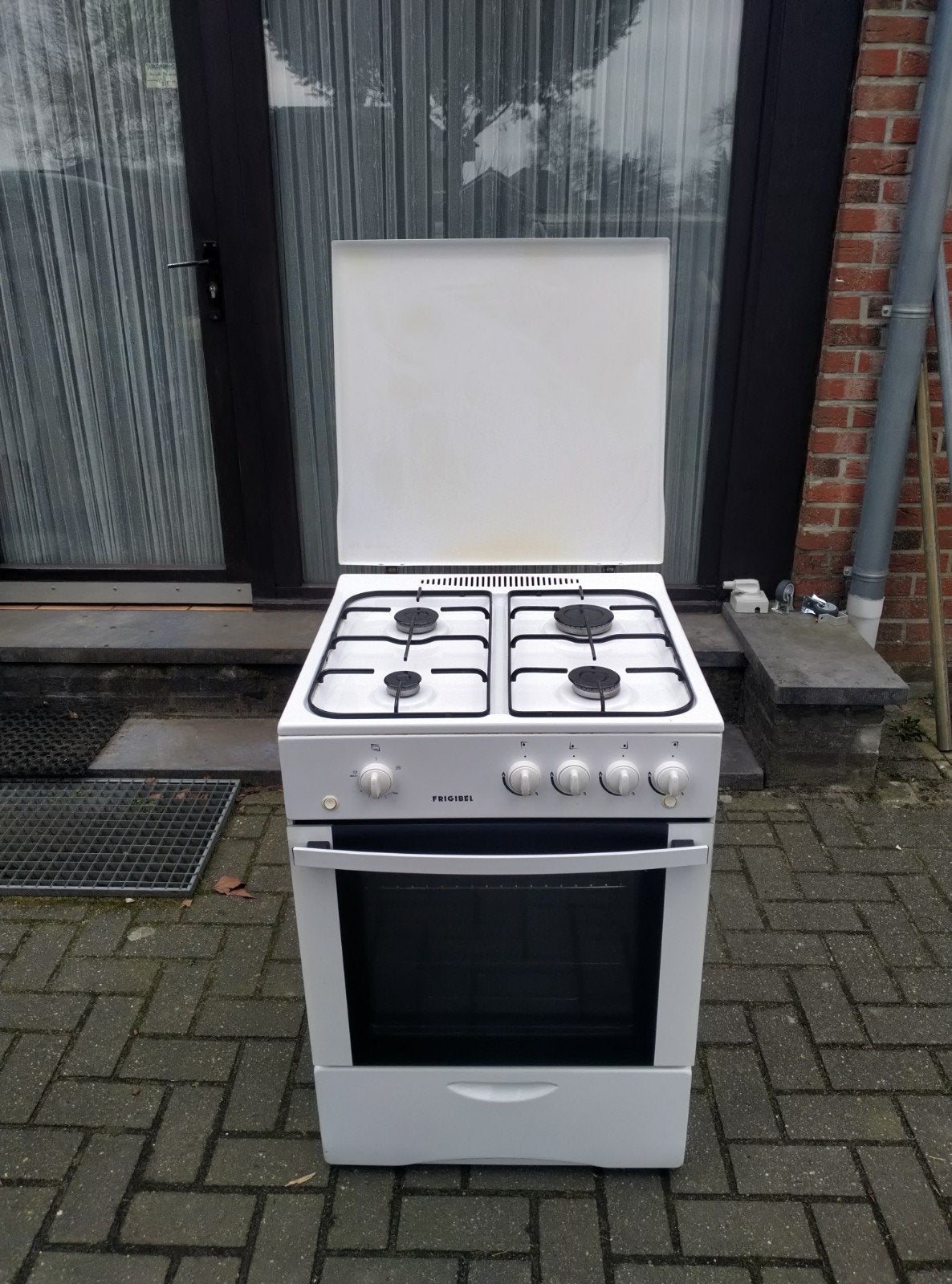 Fornuis op aardgas met gasoven igst., Ophalen