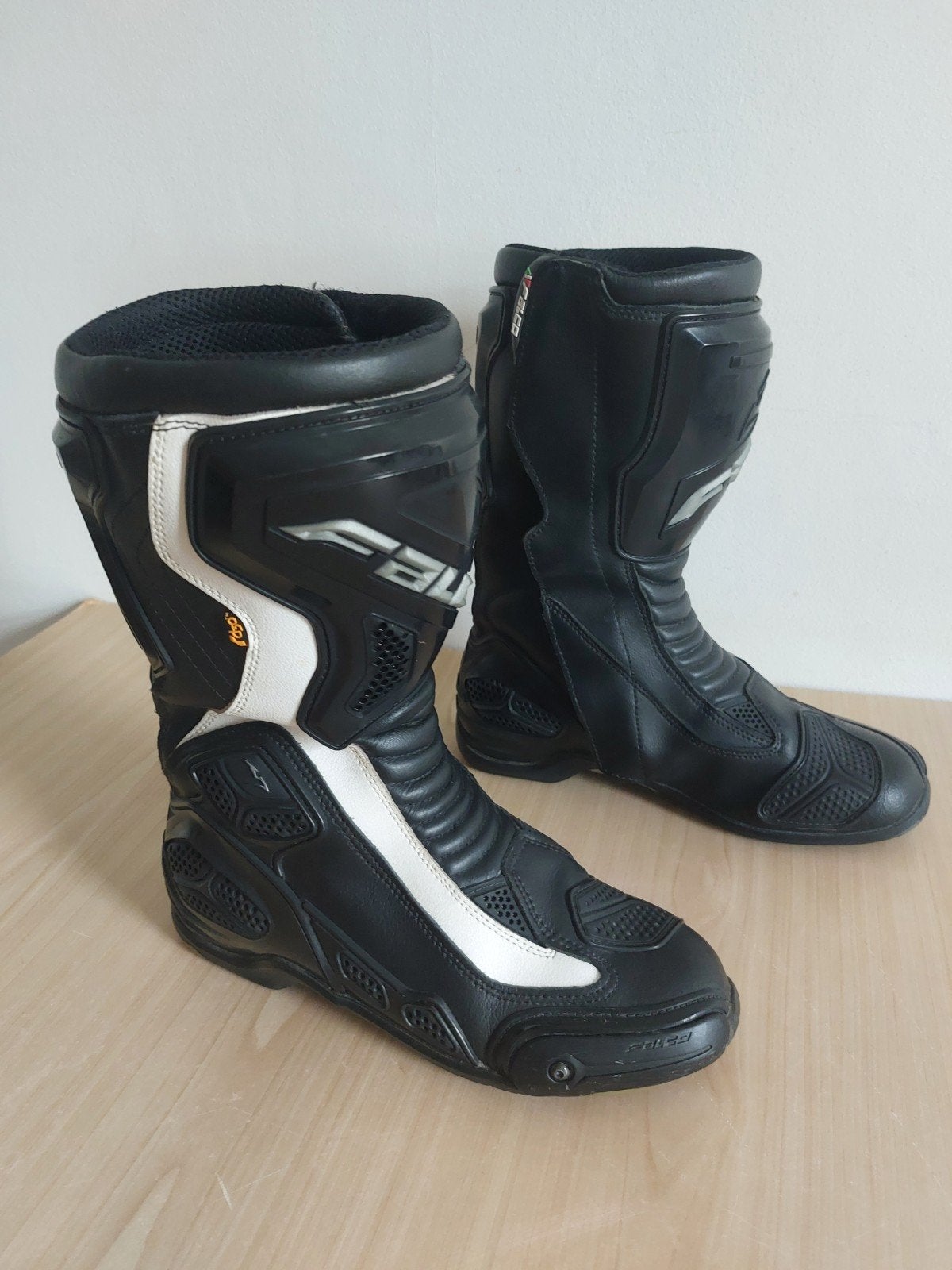 botte de moto, Motos, Entreprise