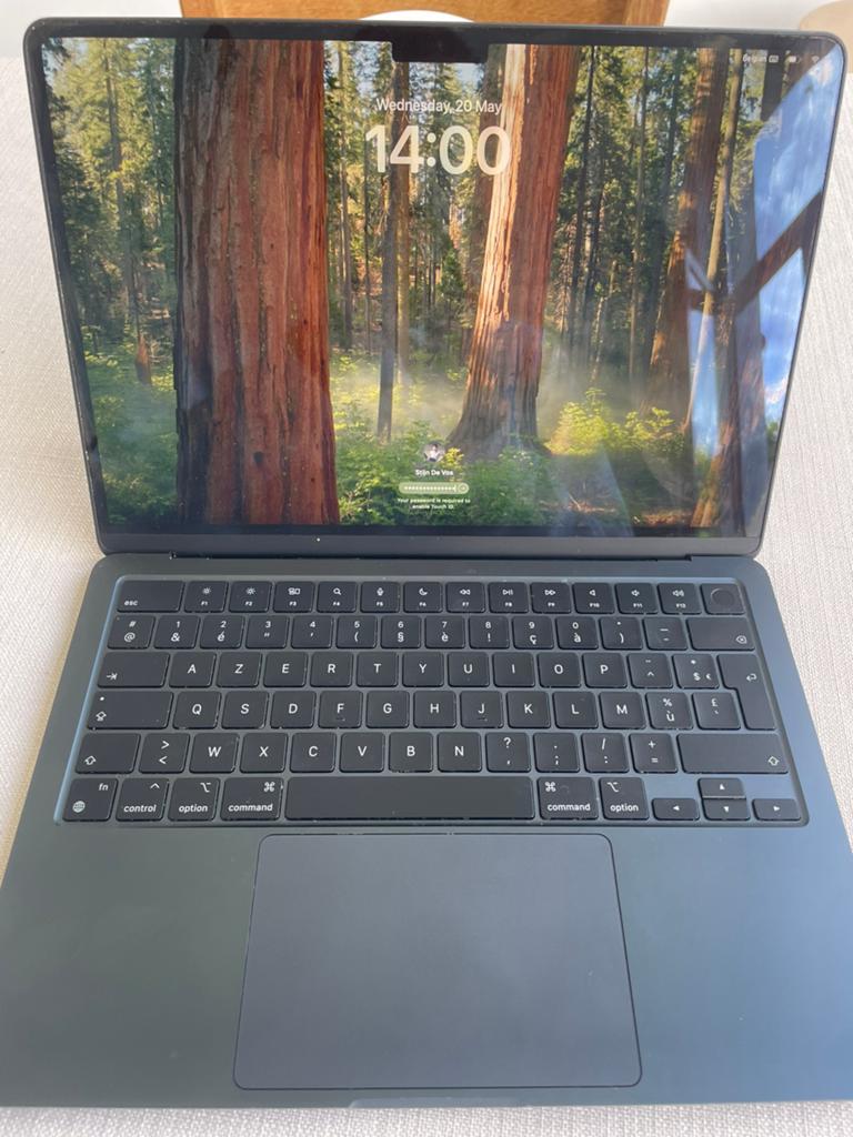 Macbook air M3 8GB met originele doos en kabel, Enlèvement, Comme neuf