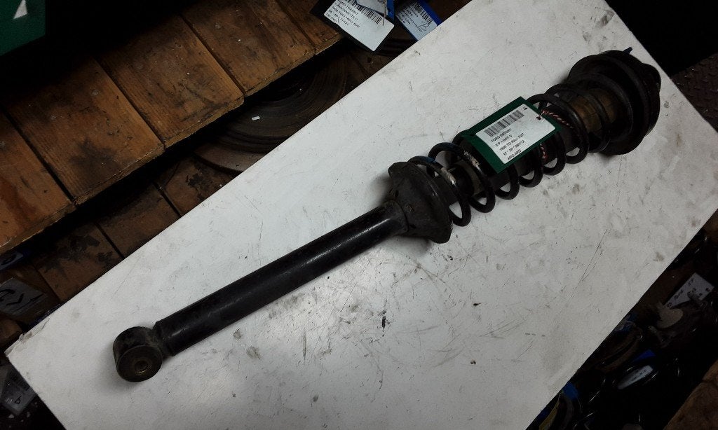 SCHOKBREKER RECHTS ACHTER Ford Escort 6 (AAL / ABL), Gebruikt, Mevr. I. Hauben, Ford, Rue de l'Espoir 34 34
4030  GRIVEGNÉE, BE