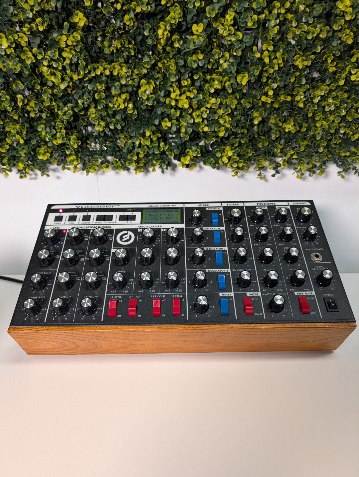 Prosq Music Moog Voyager Rack Mount Edition, Musique & Instruments, Tables de mixage, Comme neuf, Enlèvement ou Envoi