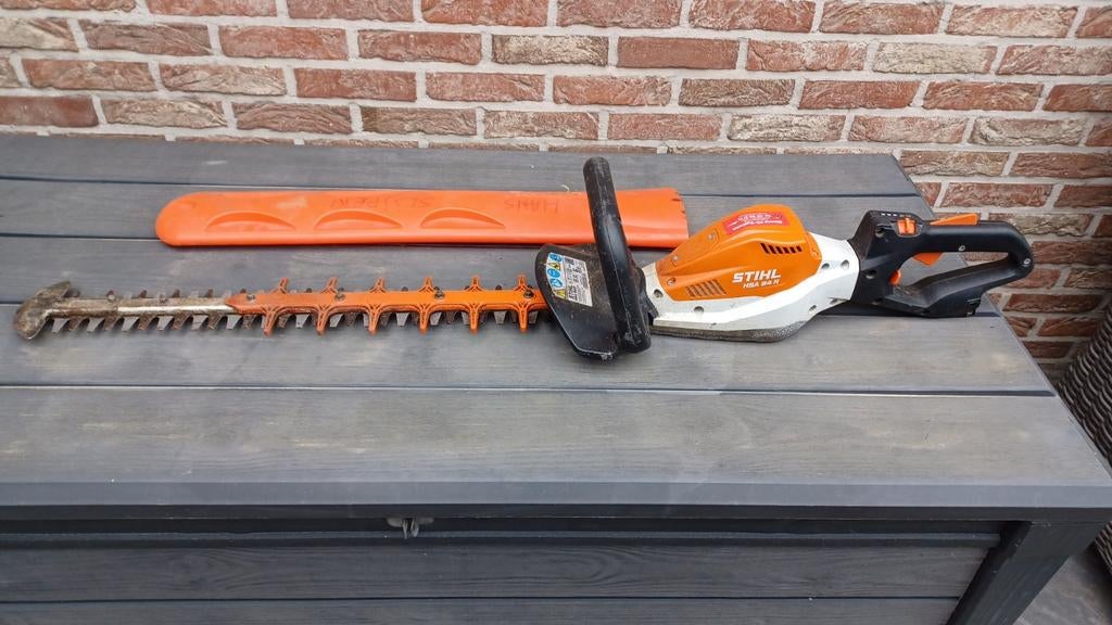 Taille-haie à batterie Stihl HSA94R., Jardin & Terrasse, Enlèvement, Batterie