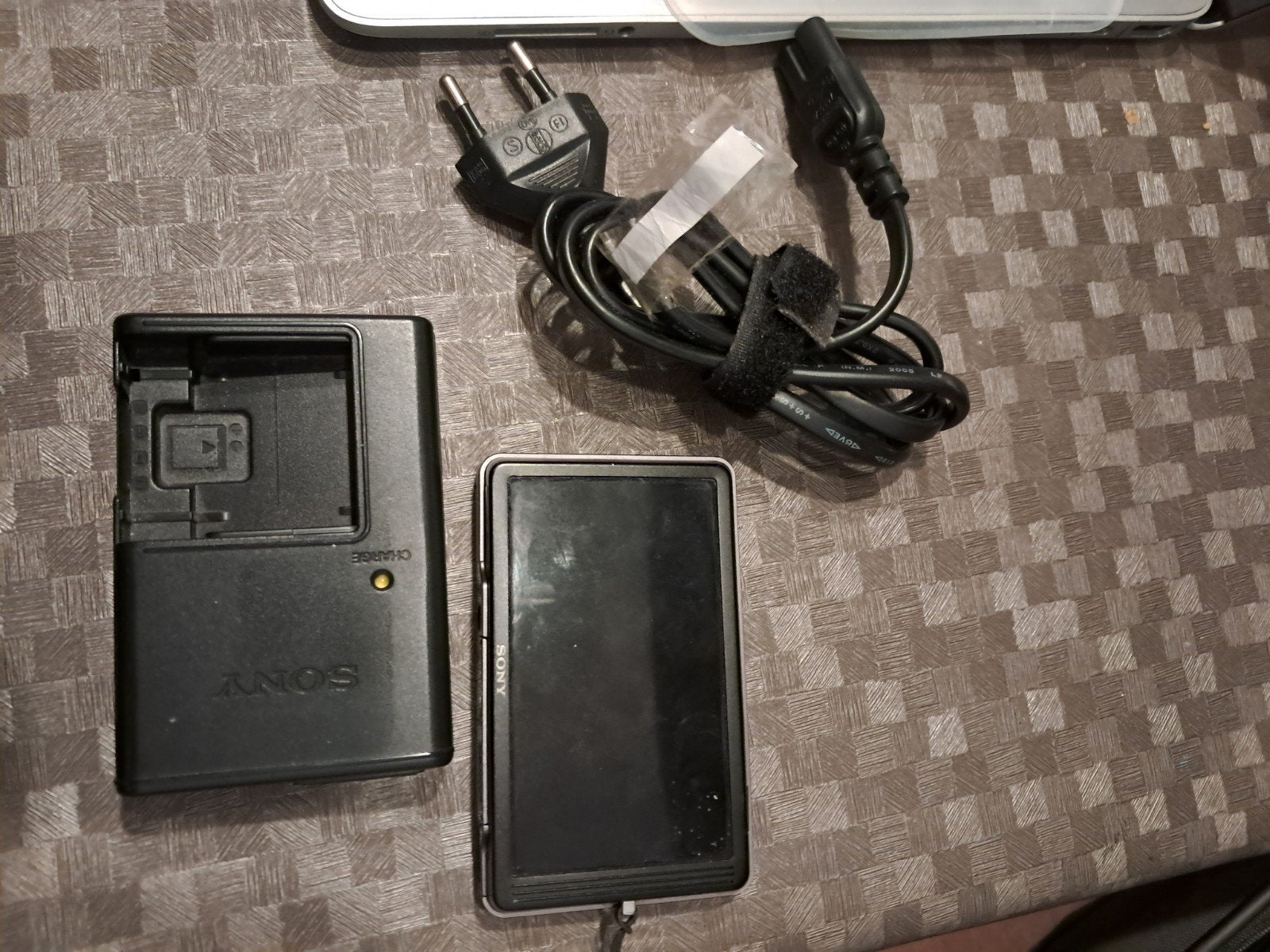 Digitale camera, TV, Hi-fi & Vidéo, Chargeur, Enlèvement, Utilisé, Sony