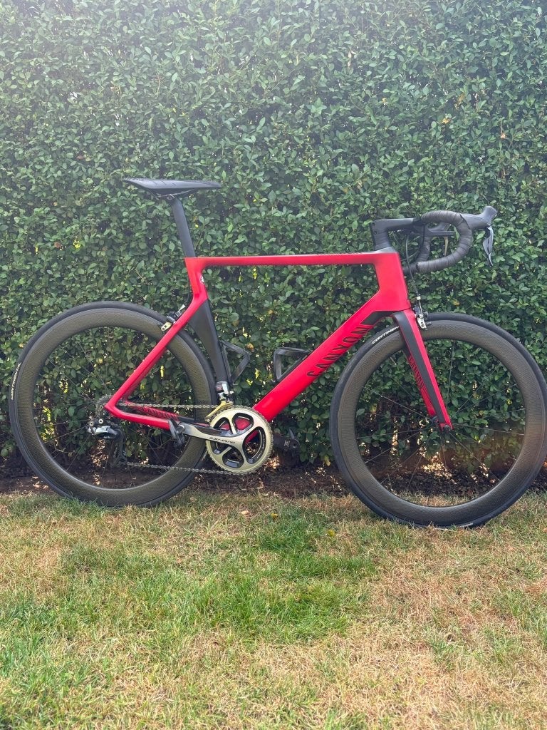 Canyon Aeroad CFR Di2 Shimano DURA-ACE Di2, 28 inch, Carbon, Zo goed als nieuw, 57 tot 61 cm
