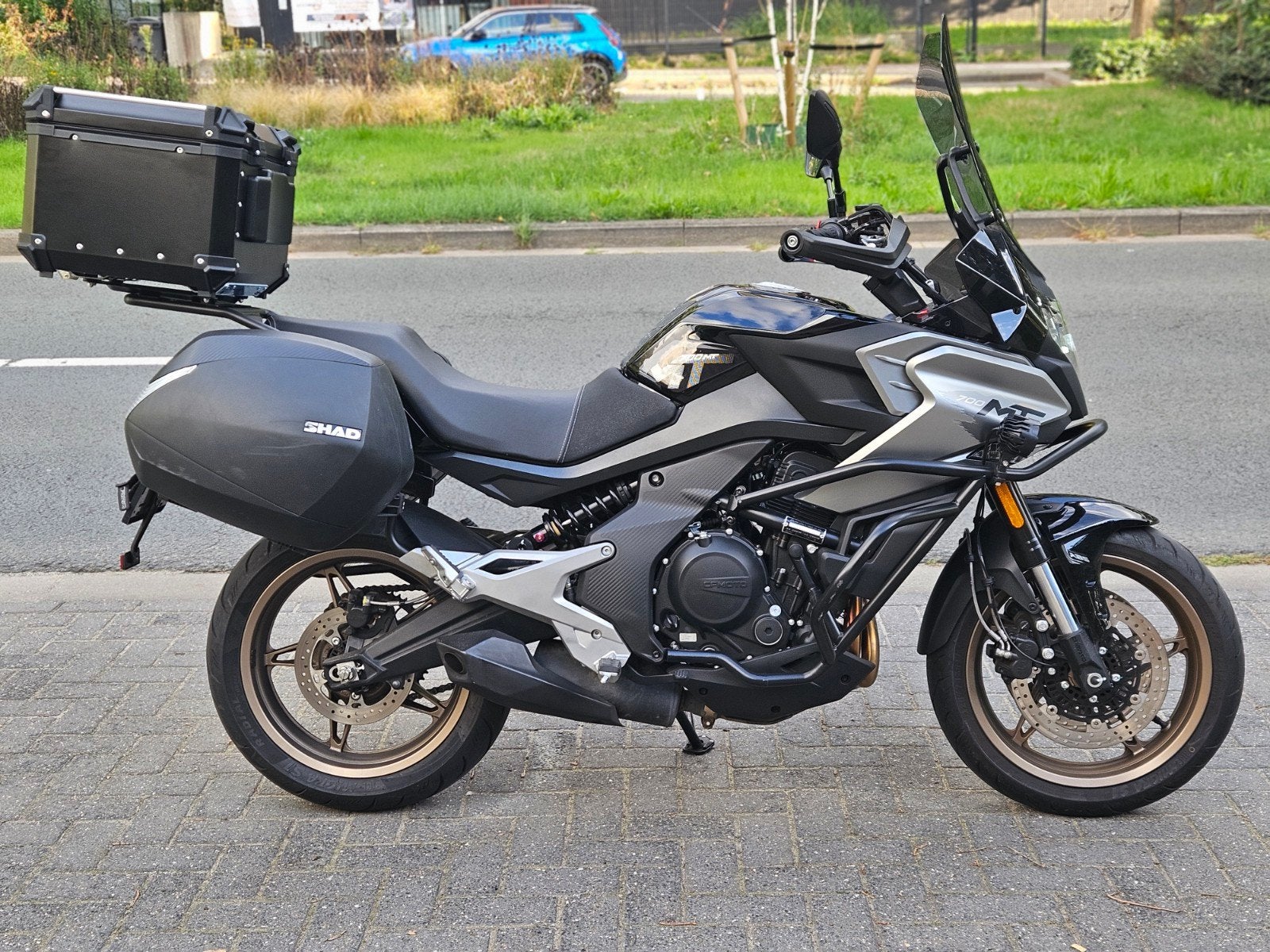 CF MOTO 700 mt seulement 4500 km, Particulier