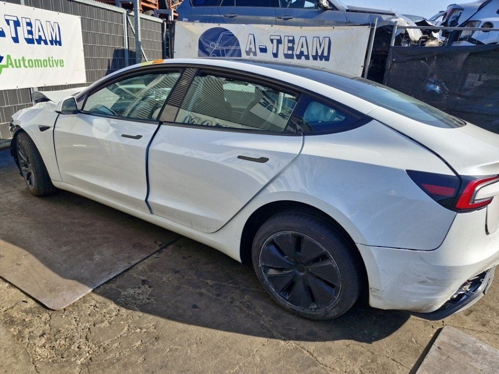 PORTE GAUCHE ARRIÈRE (|1751847ECG|1751847SCA|1751847E0A|), Arrière, Germany_Sales@tesla.com, Utilisé, Porte