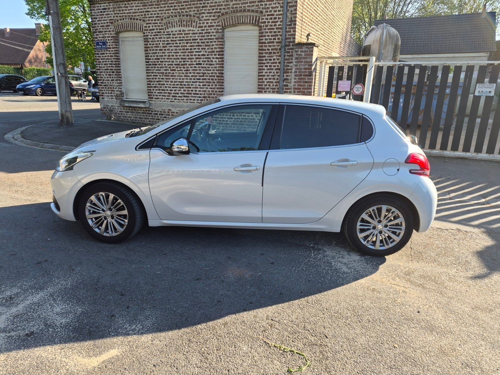 Peugeot 208, Achat, Automatique, Particulier, Climatisation automatique